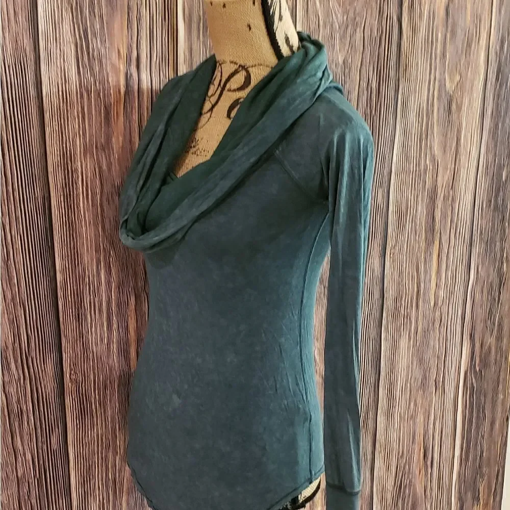 3 for $25 Free People Cowl Neck Long Sleeve Top Sz XS